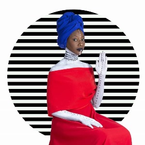 Fatoumata Diawara du Mali rend New York Times 2018 Best Songs Liste