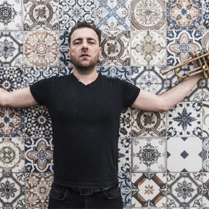 MUSIQUE  : Ntoumos, nouvel album Back to the Roots / le clip d'Apsilies