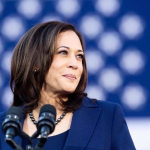 AMÉRIQUE : États-Unis  Kamala Harris soutient Joe Biden dans la primaire démocrate