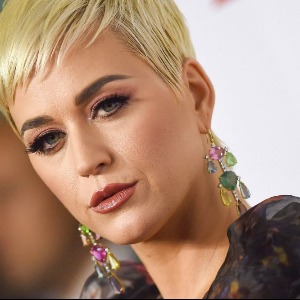 PEOPLE : Quelques jours après l’annonce de sa grossesse, Katy Perry annonce une mauvaise nouvelle