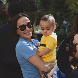 Gabon : Sylvia Bongo Ondimba lance la journée du Bonheur sur Twitter.