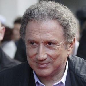 PEOPLE : En pleine épidémie de coronavirus, Michel Drucker fait part de ses inquiétudes