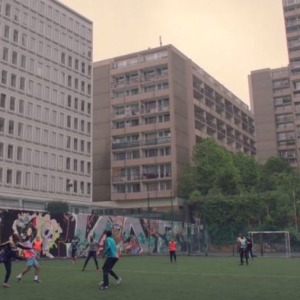 FRANCE : Coronavirus France, le confinement reste un leurre en banlieue