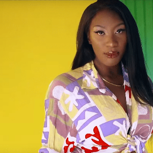 MUSIQUE : Instagram : Aya Nakamura certifiée platine et or pour Journal Intime et Whine Up !