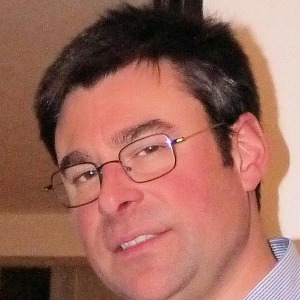 INSOLITE : Florian (Mariés au premier regard) sur Tinder pour recevoir des nudes ?