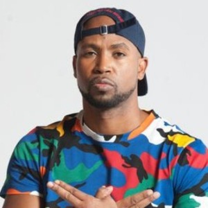 PEOPLE : Rohff scandalisé  les vaccins anti-Covid-19 pourraient être testés en Afrique !