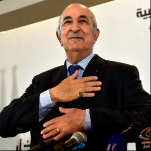 AFRIQUE : Covid-19  Le président Abdelmadjid Tebboune effectue une visite aux hôpitaux d’Alger.