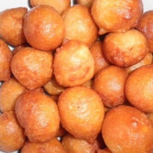 CAMEROUN :  Idriss Nguepnang réinvente les beignets à la sauce africaine (vidéo)