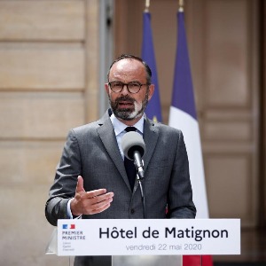 FRANCE ECONOMIE Salaires des soignants : la hausse sera «significative», promet Édouard Philippe