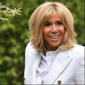 PEOPLE : «Je ne me sens pas Première dame» : Brigitte Macron se confie sur ses missions