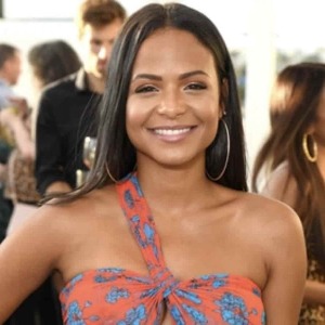 PEOPLE Christina Milian sexy en maillot de bain Mickey : c’est à couper le souffle