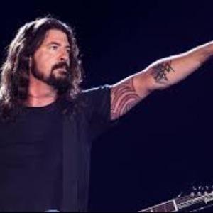 Amérique : Dave Grohl est opposé à la réouverture des écoles