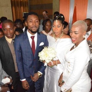 PEOPLE Serge Beynaud :  voici la femme avec qui le chanteur partage sa vie