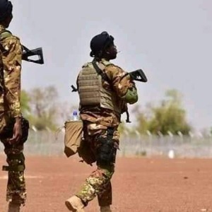 AFRIQUE 2050 :  POLITIQUE Les voisins du Mali appellent les militaires à regagner sans délai leurs casernes