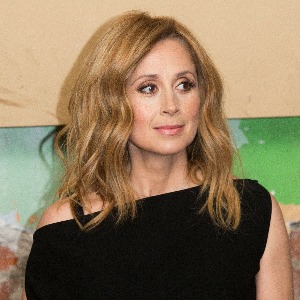 PEOPLE Lara Fabian révèle avoir fait une fausse couche : « Mon bébé n'avait pas de coeur »