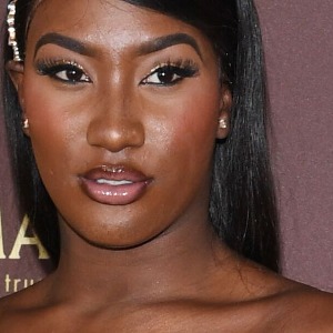 ACTU PEOPLE Aya Nakamura : sa réponse cash à ceux qui ne comprennent pas les paroles de ses chansons