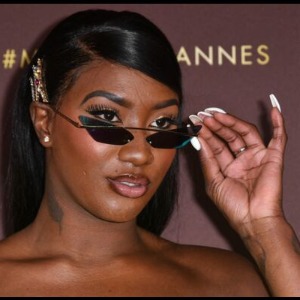 ACTU BUZZ  : Aya Nakamura, citée à l'Assemblée : le clin d'œil inattendu d'un député