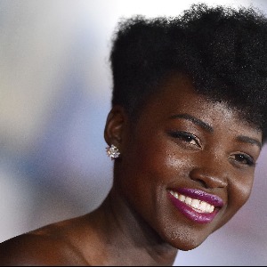 AFRIQUE 2050 BEAUTE : Cheveux crépus cet ingrédient naturel miraculeux pour sauver vos longueurs