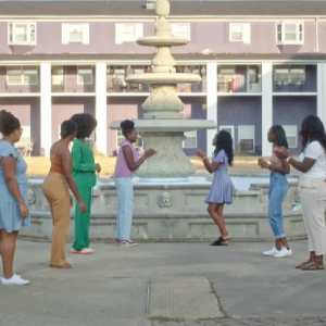 ARTS & CULTURE : Ce document inspirant fait sauter la jeunesse ghanéenne vers de nouveaux sommets