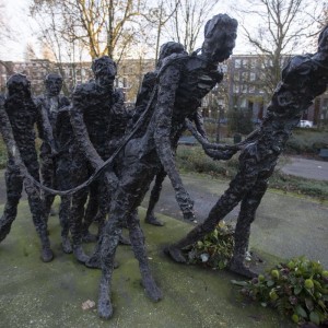 Le Premier ministre néerlandais s'excuse pour son passé colonial