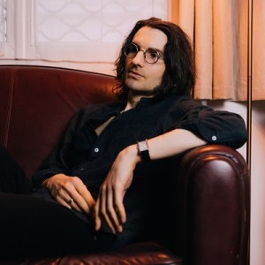 Louis Arlette, nouveau single Magnifique // Sortie de l'album Chrysalide