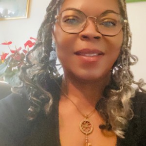 EDITORIAL par Félicité VINCENT Rédactrice en chef.  Les Médias Africains : Construire une Réalité Durable et Juste