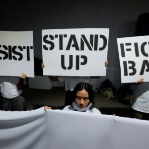 Les pays en voie de développement critiquent l'accord climatique de 300 milliards de dollars issu de la COP29, le considérant comme insuffisant.