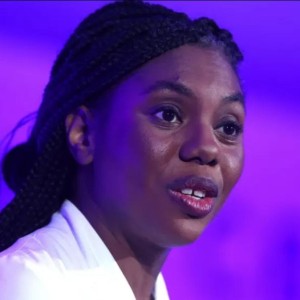 Kemi Badenoch maintient ses propos sur le Nigéria en dépit des critiques.