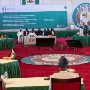 La CEDEAO a étendu la période accordée au Mali, au Burkina Faso et au Niger pour réévaluer leur décision de se retirer.