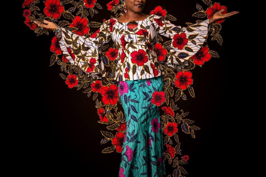 Angélique Kidjo explore les racines Afrobeat de Celia Cruz
