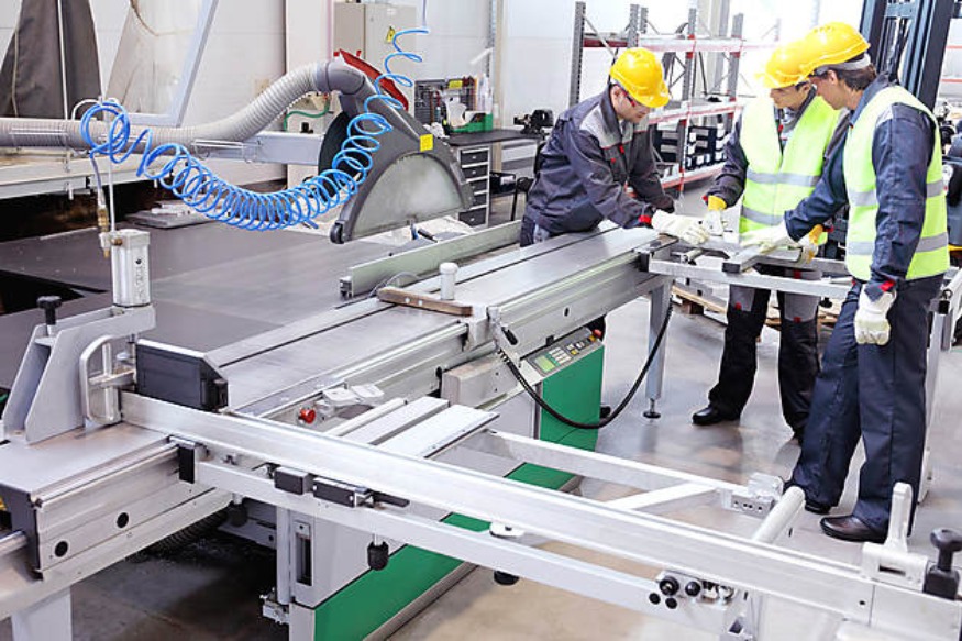 France : Le Routard publie le Guide de la visite d’entreprise