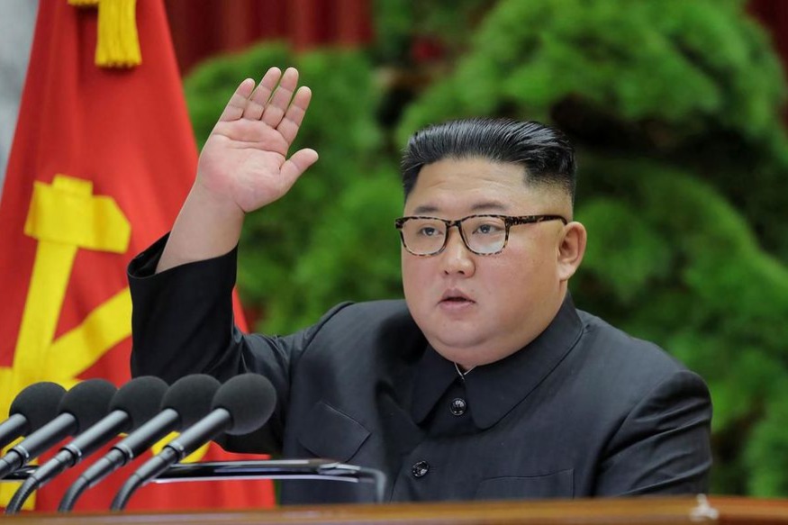 Vidéo : Kim Jong-un exulte lors d’une prestation de femmes militaires