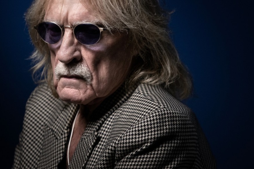 PEOPLE : Christophe : le chanteur avait été hospitalisé fin mars pour «insuffisance respiratoire»