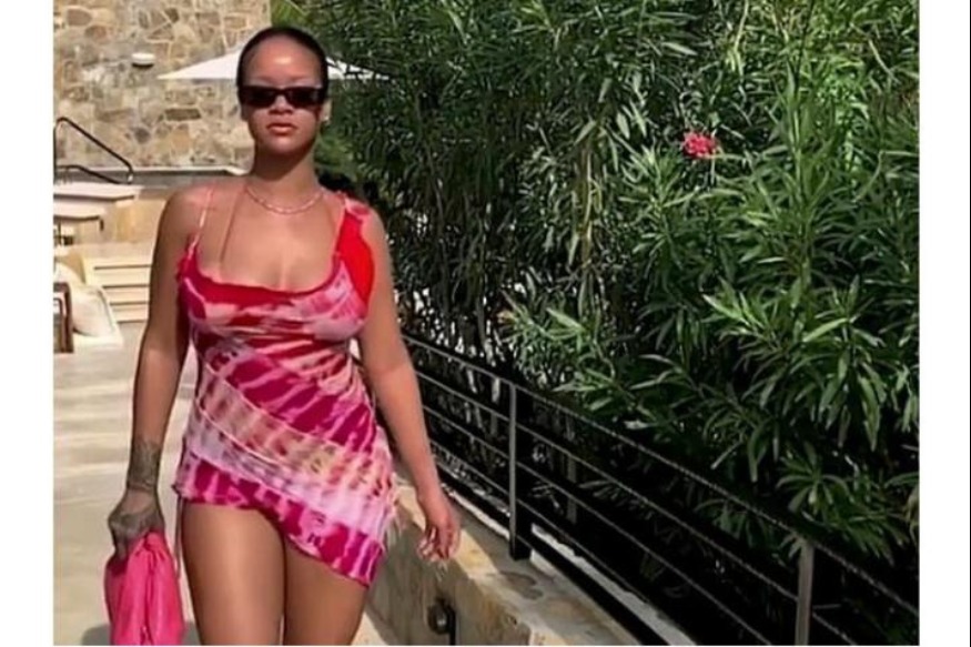 PEOPLE : La robe de Rihanna mise en vente pour soutenir les organisations caritatives mobilisées pour George Floyd