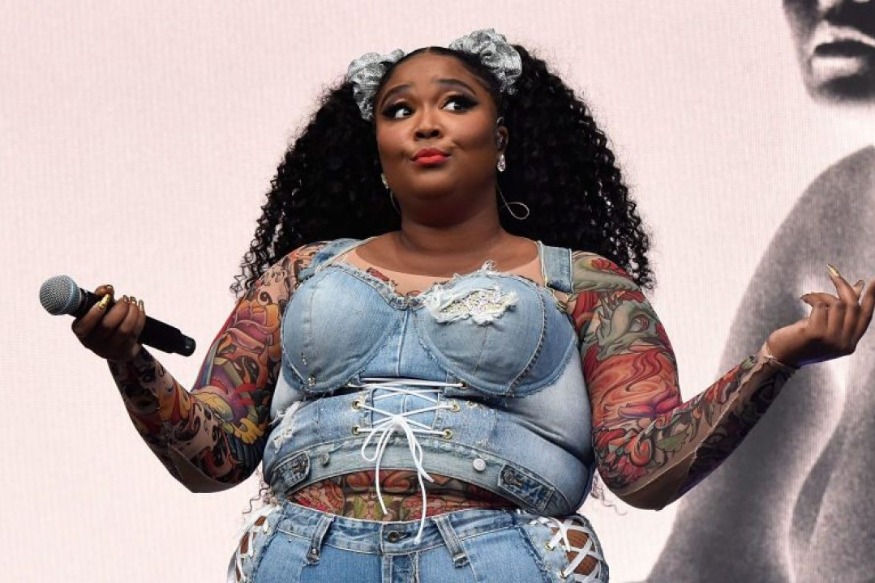 PEOPLE Lizzo : la chanteuse a joué de la flûte avec l’Orchestre Philharmonique de New York