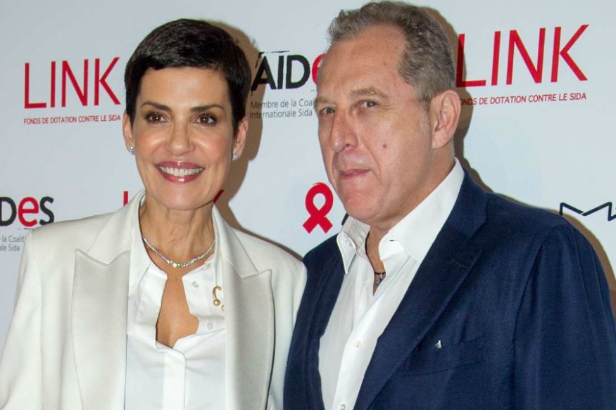 PEOPLE : Cristina Cordula fête ses trois ans de mariage avec un cliché inédit de la cérémonie (PHOTO)