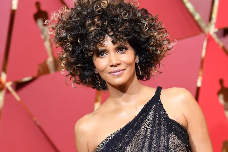 PEOPLE Halle Berry : la seule femme noire déçue qu’Hollywood n’ait pas évolué depuis son Oscar