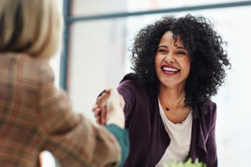 START-UP : Pour Noël, aidez vos amis.