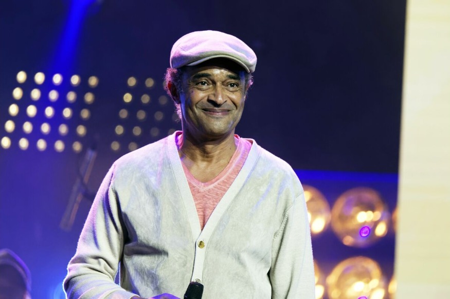 PEOPLE : Ivre et nu ! PHOTO Yannick Noah nu  son programme délirant pour le nouvel an