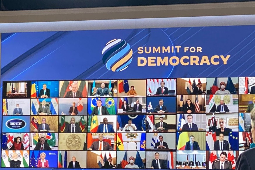 AFRIQUE2050 :  La stratégie de l'Afrique ne doit être tournée vers l'avenir ni vers l'Est ni vers l'Ouest