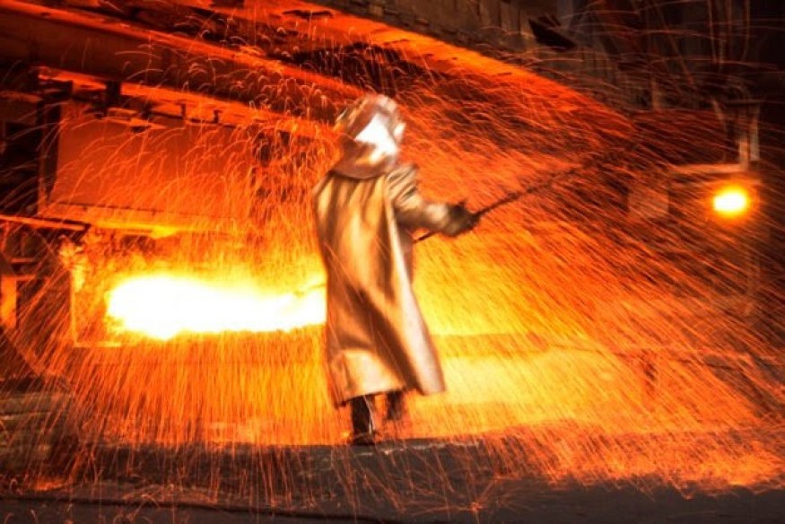 CAMEROUN : Le ministre camerounais des Mines décerne la médaille de l'Ordre national de la vaillance à Jammal