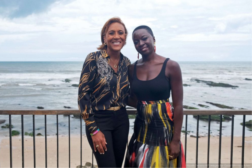 Robin Roberts explore la culture, l'histoire et la mode au Ghana avec la star de "Black Panther"