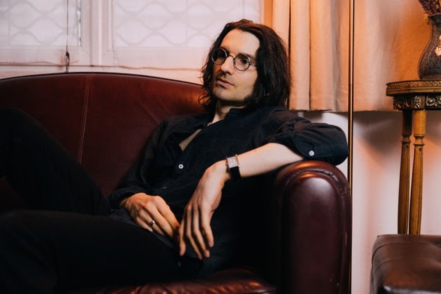 Louis Arlette, nouveau single Magnifique // Sortie de l'album Chrysalide