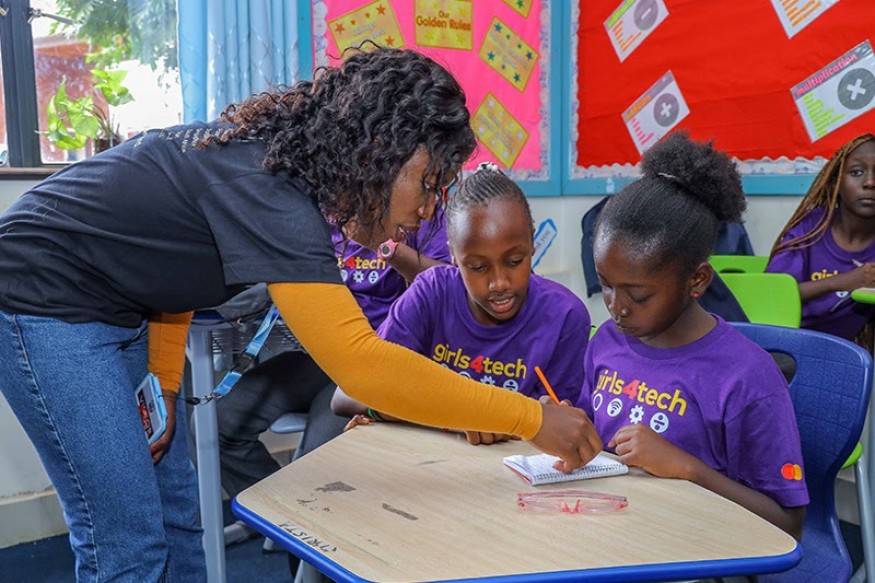 Sensibiliser aux STEM et susciter des rêves chez les jeunes filles