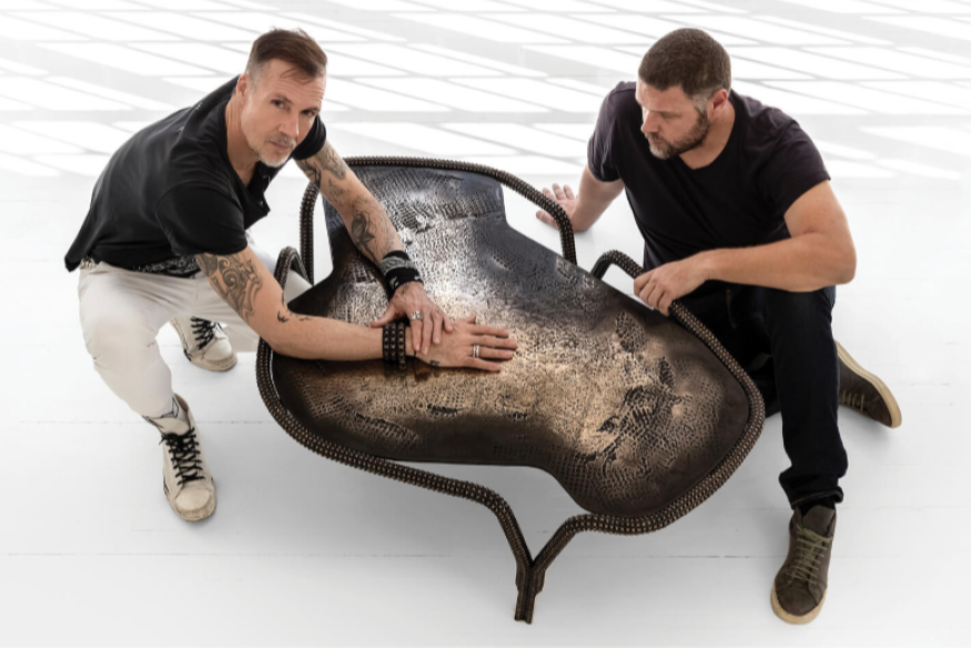 OKHA injecte les principes du design africain dans ses meubles inspirés de la nature