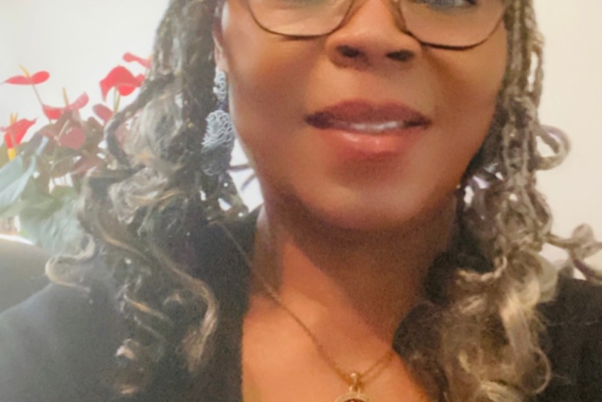 EDITORIAL par Félicité VINCENT Rédactrice en chef.  Les Médias Africains : Construire une Réalité Durable et Juste