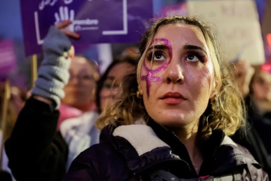 Alerte mondiale : en 2023, la violence domestique a entraîné la mort de 85 000 femmes.