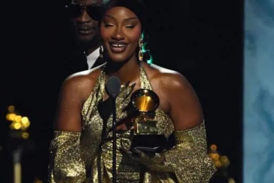 La sensation mondiale Tems remporte un grand prix aux Grammy Awards 2025