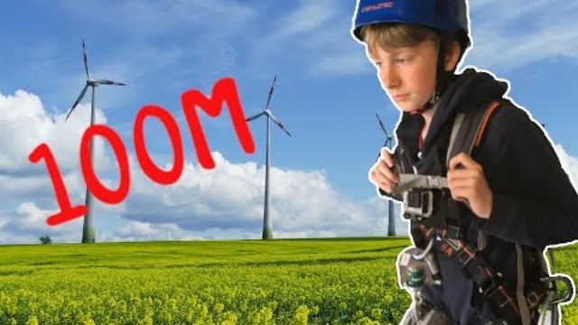 Je monte dans une éolienne